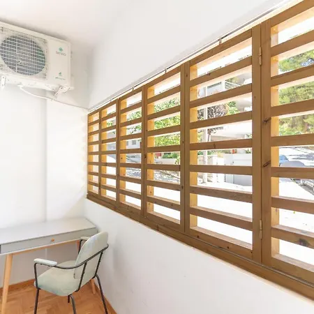 Trendy 2 Bedroom 5min To Metro Athens