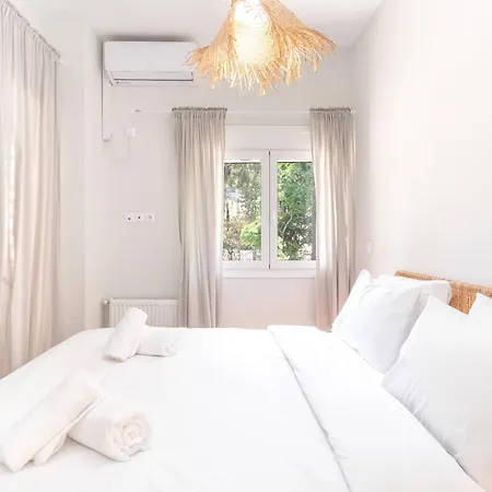 Trendy 2 Bedroom 5min To Metro Apartment