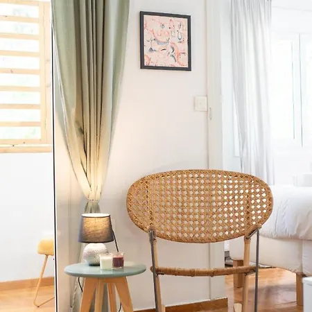 Trendy 2 Bedroom 5min To Metro *