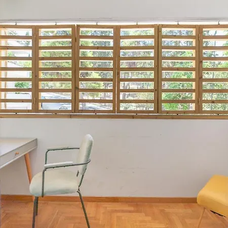 Trendy 2 Bedroom 5min To Metro *