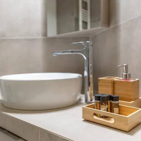 Trendy 2 Bedroom 5min To Metro Athen
