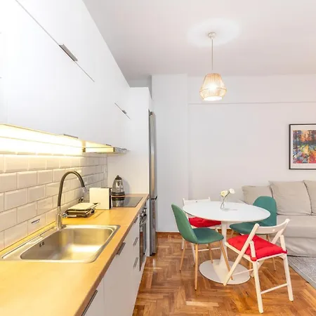 Apartment Trendy 2 Bedroom 5min To Metro