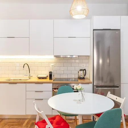 Apartment Trendy 2 Bedroom 5min To Metro *